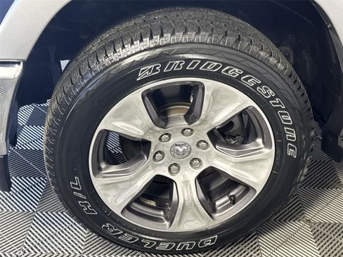 Used 2021 RAM 1500 Laramie image 11