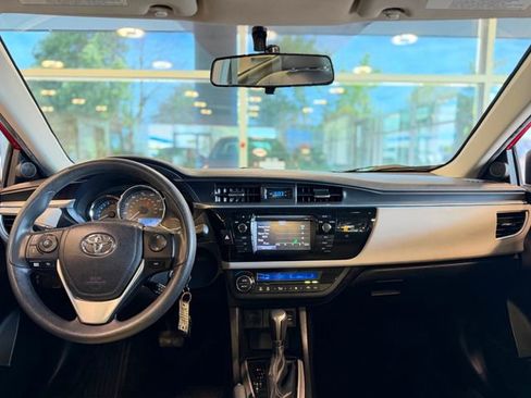 Used 2016 Toyota Corolla LE FWD image 31