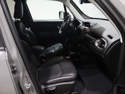 Used 2020 Jeep Renegade Limited image 22