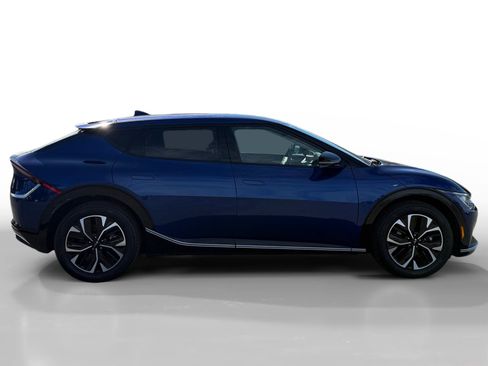 Used 2024 Kia EV6 Wind RWD image 6