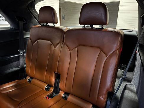 Used 2019 Audi Q7 3.0T Prestige image 57