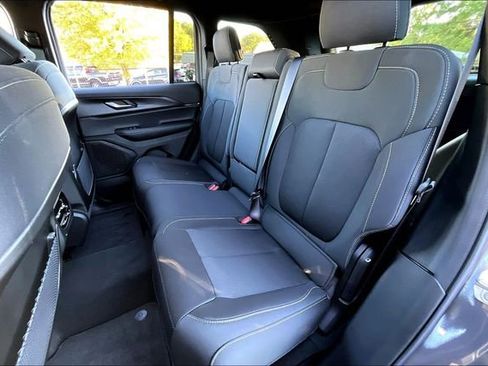 New 2025 Jeep Grand Cherokee Laredo X w/ Luxury Tech Group I image 14