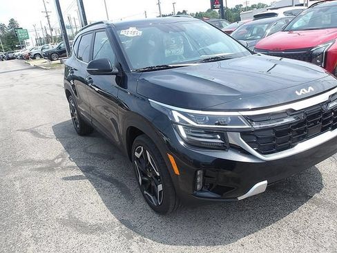 Used 2024 Kia Seltos SX AWD/4WD image 1