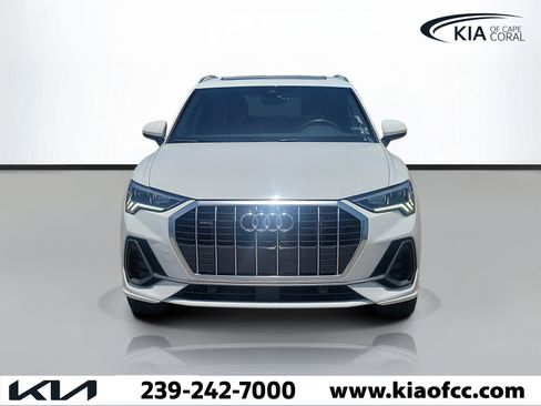 Used 2025 Audi Q3 2.0T Premium AWD/4WD image 2