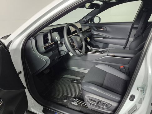 New 2026 Toyota Crown image 13