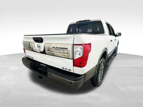Used 2018 Nissan Titan Platinum Reserve AWD/4WD image 8