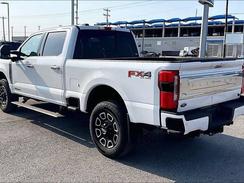 Used 2024 Ford F250 Platinum AWD/4WD image 3