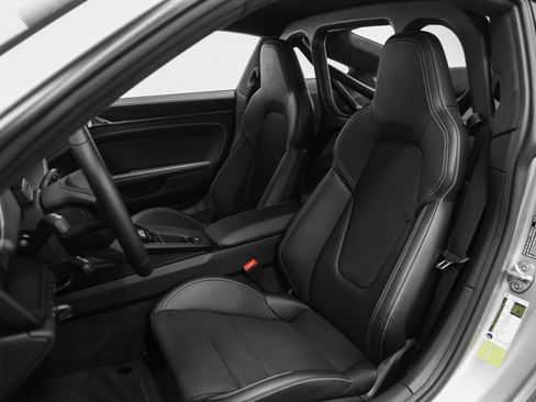 Used 2022 Porsche 911 GT3 image 5