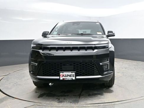 New 2026 Jeep Grand Wagoneer Limited AWD/4WD image 2