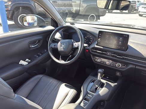 Certified 2025 Honda HR-V EX-L image 28