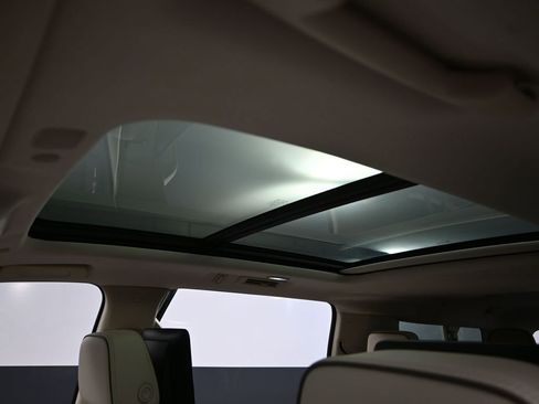 Used 2023 GMC Yukon XL Denali image 26