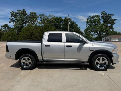 Used 2016 RAM 1500 Express AWD/4WD image 2