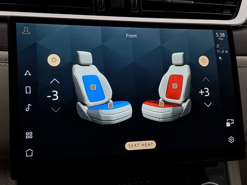 Used 2021 Jaguar F-PACE S image 37