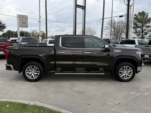 Used 2019 GMC Sierra 1500 SLT image 3