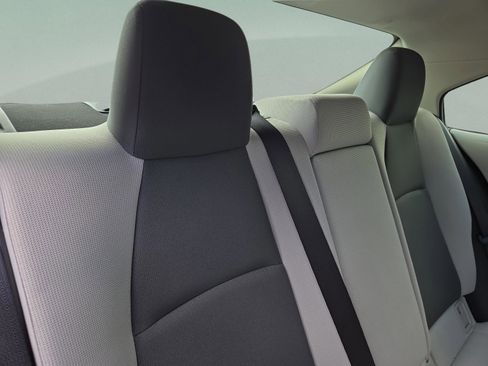 Used 2022 Toyota Corolla LE FWD image 29