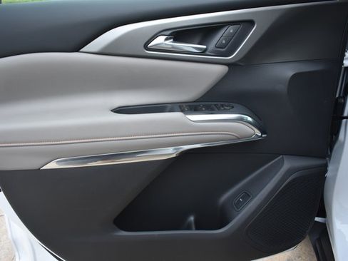 New 2026 Chevrolet Traverse LT w/ Midnight/Sport Edition FWD image 11