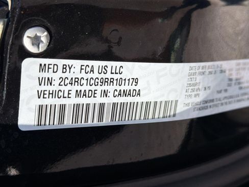 Used 2024 Chrysler Voyager LX FWD image 18