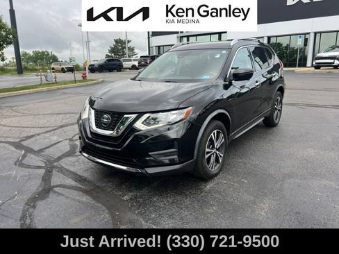 Used 2020 Nissan Rogue SV w/ Premium Package AWD/4WD image 11