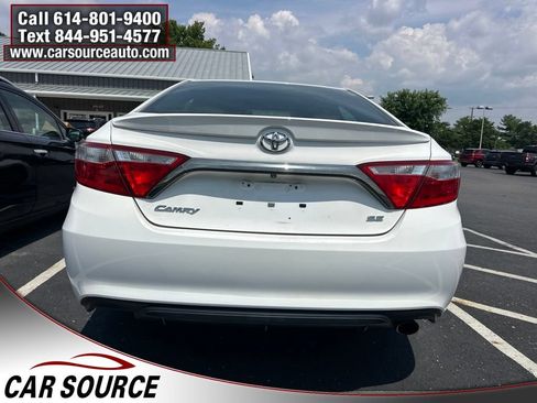 Used 2017 Toyota Camry SE FWD image 5