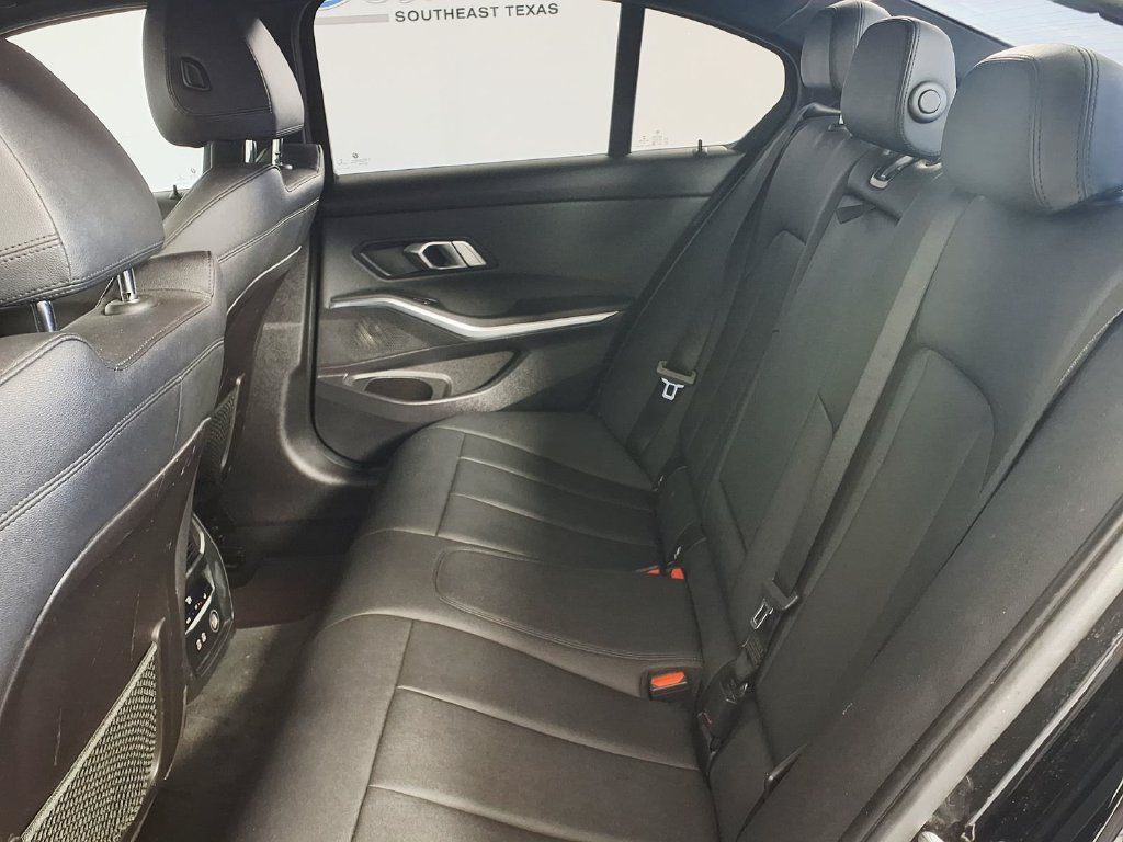 Used 2020 BMW 330i Sedan w/ Convenience Package RWD image 14