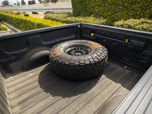 Used 2013 Ford F150 Raptor w/ Luxury Equipment Group AWD/4WD image 12