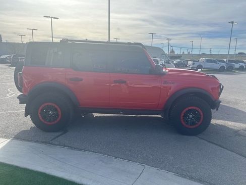 Used 2023 Ford Bronco Wildtrak image 4