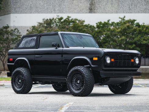 Used 2024 Ford Bronco Black Diamond AWD/4WD image 28