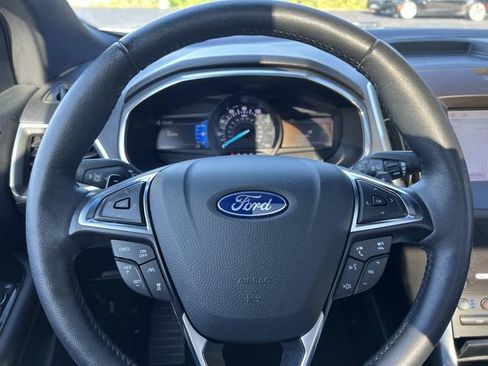 Certified 2020 Ford Edge Titanium w/ Equipment Group 301A AWD/4WD image 23