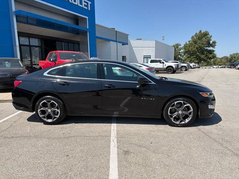 Used 2024 Chevrolet Malibu LT FWD image 2