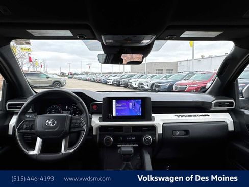 Used 2024 Toyota Tacoma TRD Off-Road image 10