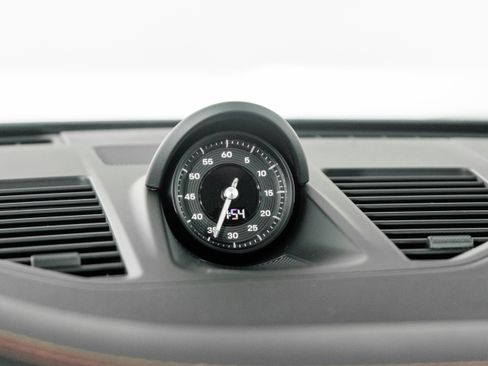 Used 2025 Porsche 911 Carrera 4 GTS image 26