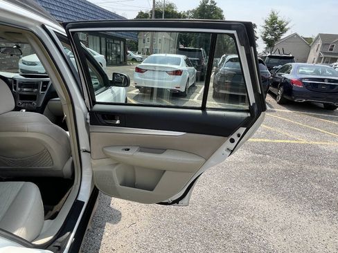 Used 2013 Subaru Outback 2.5i AWD/4WD image 19