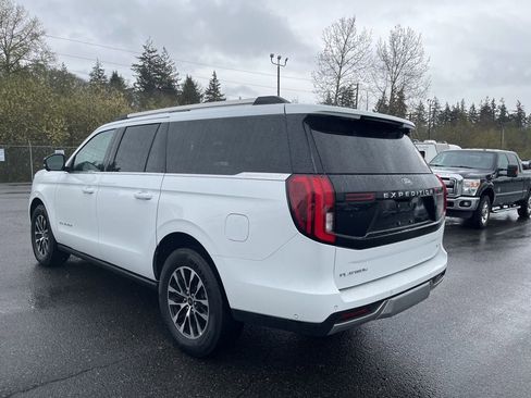 Used 2025 Ford Expedition Max Platinum image 2