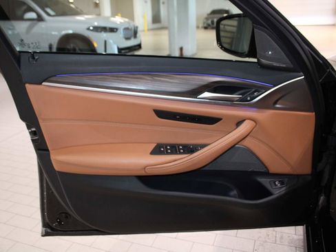 Certified 2023 BMW 530i w/ M Sport Package image 11