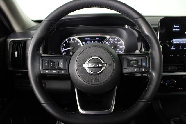 Certified 2023 Nissan Pathfinder SL w/ Black Appearance Package FWD image 10