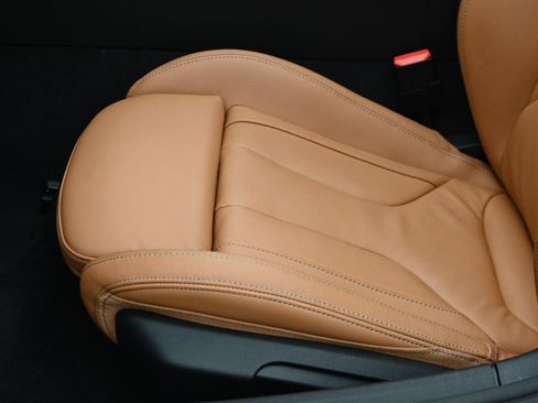 Used 2026 BMW Z4 M40i w/ Premium Package image 27