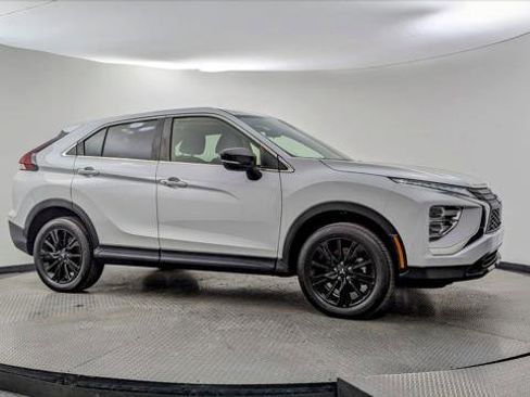 Used 2024 Mitsubishi Eclipse Cross LE image 11