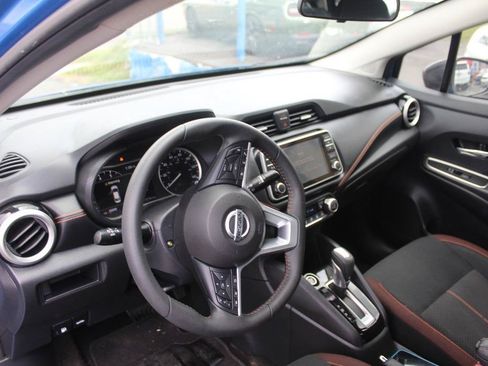 Used 2020 Nissan Versa SR w/ Convenience Package FWD image 11