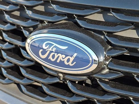 Certified 2023 Ford Explorer ST-Line AWD/4WD image 4
