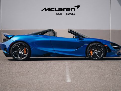 Used 2024 McLaren 750S Spider image 11