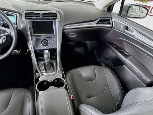 Used 2014 Ford Fusion Titanium FWD image 25