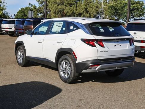 New 2026 Hyundai Tucson SE AWD/4WD image 2