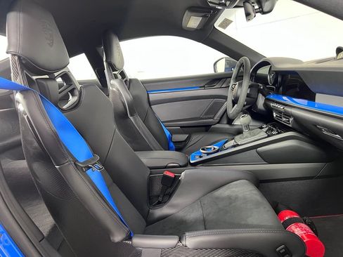 Certified 2024 Porsche 911 Carrera T RWD image 17
