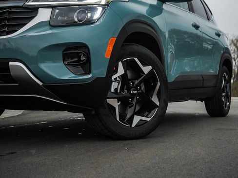 New 2026 Kia Seltos EX image 6