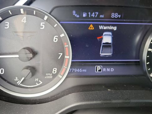 Used 2022 Nissan Titan S RWD image 18
