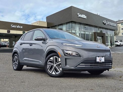 Used 2023 Hyundai Kona SE w/ Cargo Package image 1