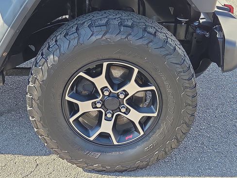 Used 2018 Jeep Wrangler Unlimited Rubicon image 7