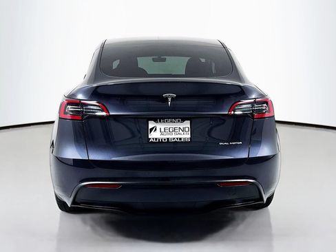 Used 2024 Tesla Model Y Long Range AWD/4WD image 5