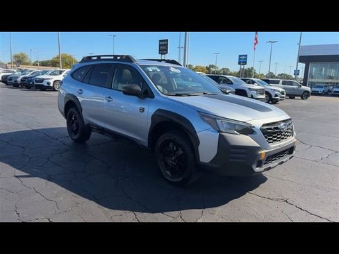 Used 2022 Subaru Outback Wilderness image 2