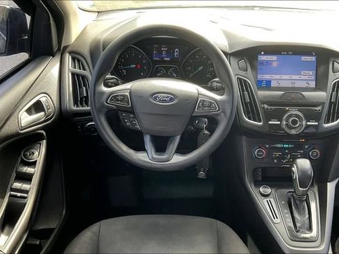 Used 2017 Ford Focus SEL image 5